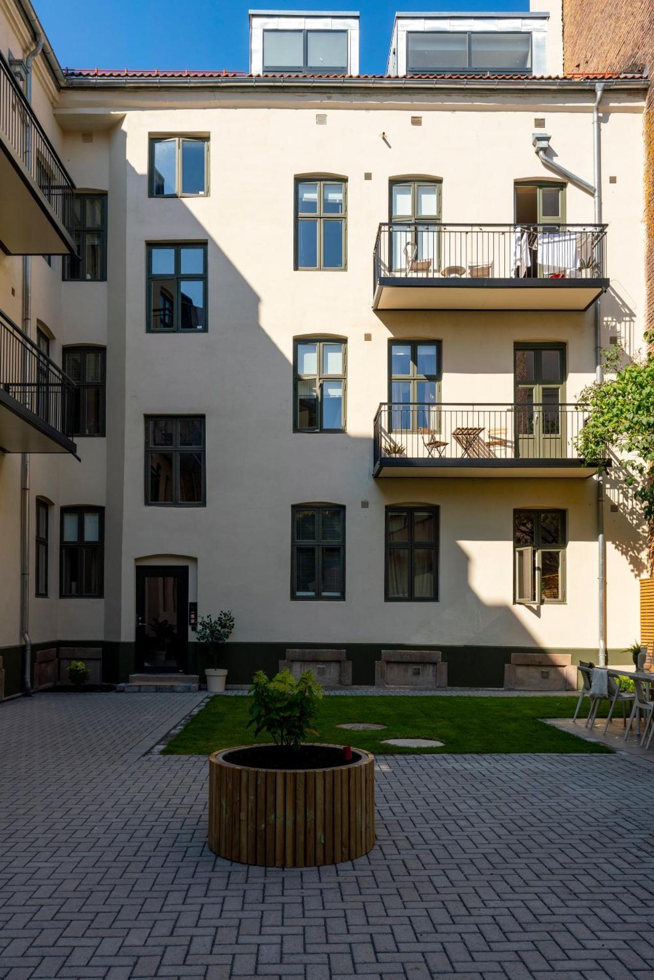 Dinbnb Apartments Gruenerlokka I 2-Bedroom With Double Queen Room & Balcony Oslo Bagian luar foto